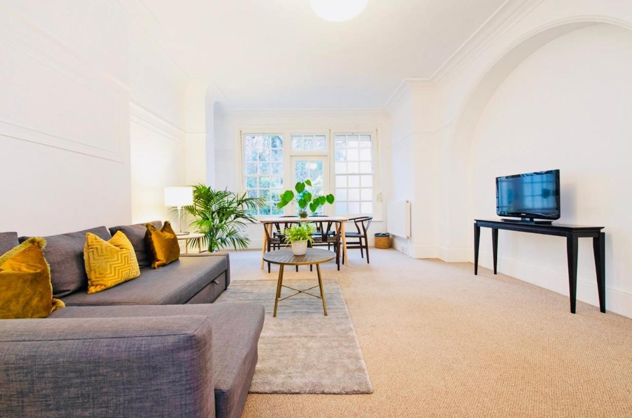 Spacious & Charming Garden Flat -Zone 2- Great For Central London Access المظهر الخارجي الصورة